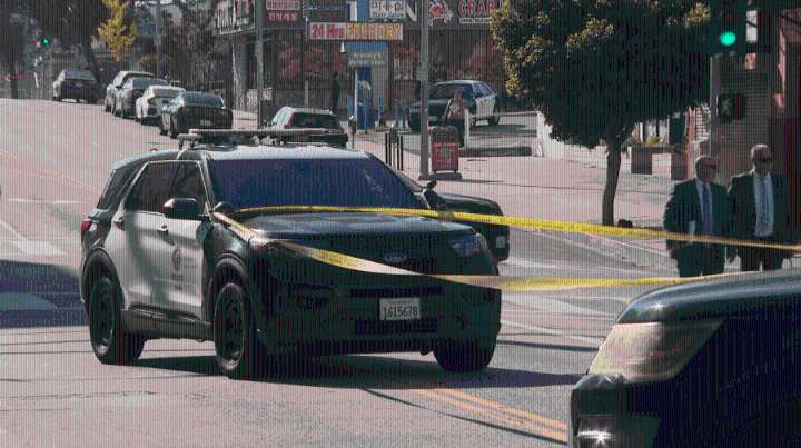 Police shoot, arrest suspect stabbing himself with broken glass in Koreatown