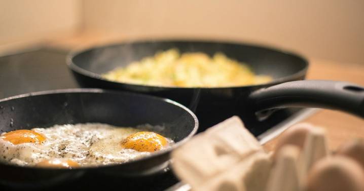 7 Tips Chefs Follow For The Best Scrambled Eggs