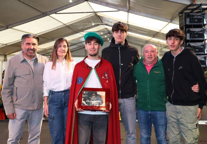 Sierra del Oso gana la Alquitara de Oro en la Fiesta del Orujo