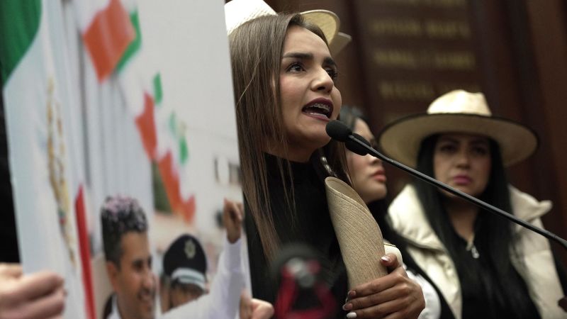 Grecia Quiroz, alcaldesa de Uruapan, México, dice recibió amenazas antes de asumir el cargo