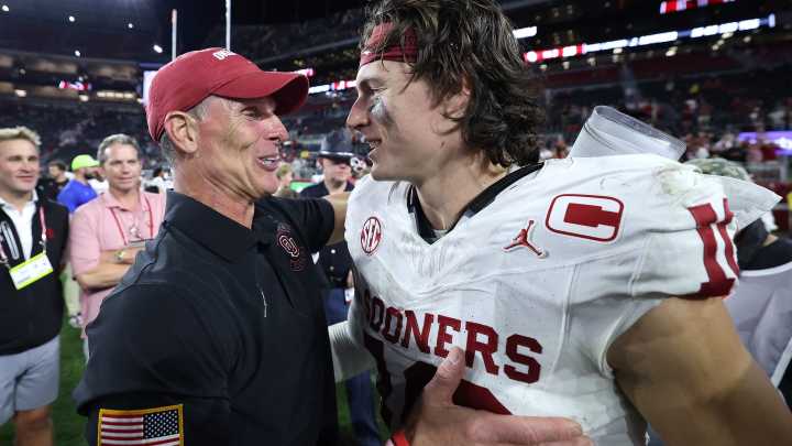 Coaches Poll: Oklahoma rises as Alabama, Texas tumble after wild Week 12