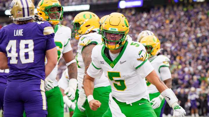 Dan Lanning, Oregon football talk 'writing history' in win vs. Huskies