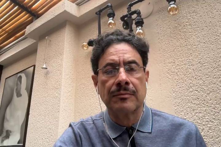 Iván Cepeda suma respaldo liberal en su ruta hacia las presidenciales de 2026