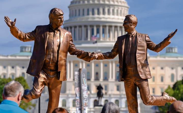 Republicanos votarán para divulgar todos los documentos de Jeffrey Epstein, según medios