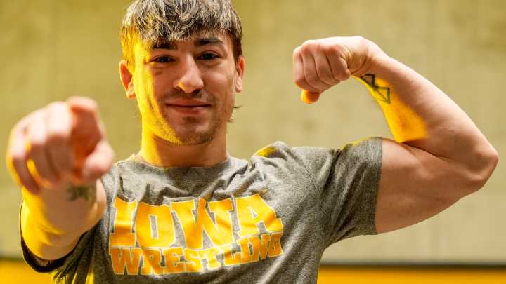 Iowa wrestling's Dean Peterson ready to show moxie at Carver