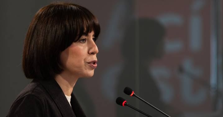 Morant exige la dimisión de sus rivales y busca capitalizar la crisis tras la salida de Mazón del Gobierno valenciano