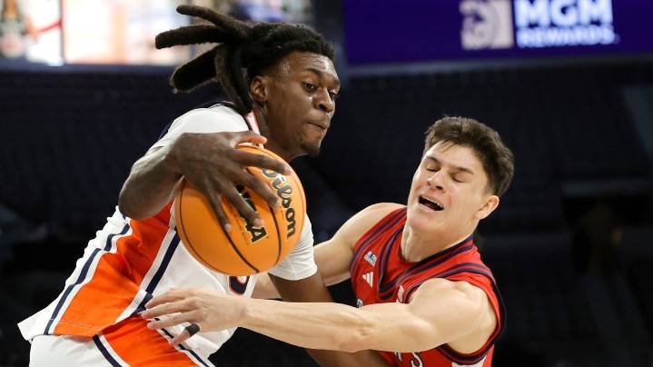 No. 21 Auburn comes from behind with 2nd-half surge to knock off No. 14 St. John's, 85