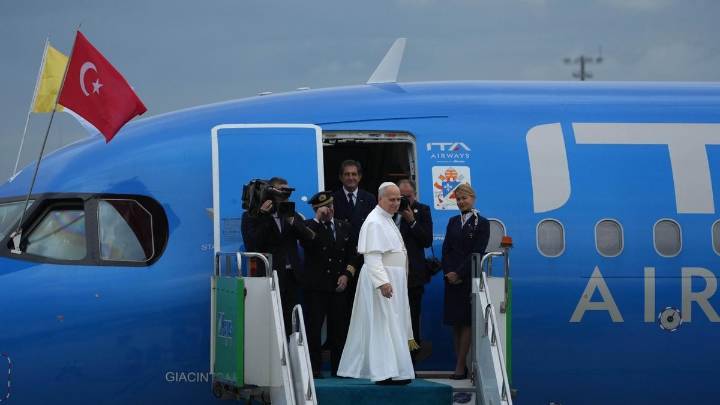 El papa León XIV llega al Líbano para la segunda parte de su debut internacional