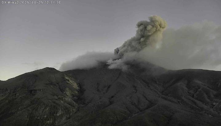 El volcán Puracé presentó emisiones de cenizas de hasta 1,7 kilómetros de altura