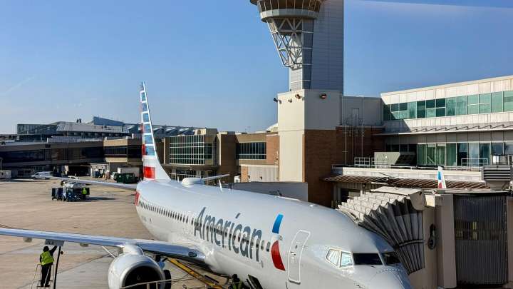 Report: Eagles' charter delayed, but they are now in Wisconsin