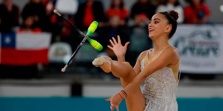 Marina Malpica conquista medalla de bronce en la final de clavas en la Sky Grace Cup 2025