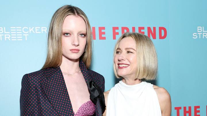 Naomi Watts' teenage daughter shows off tongue piercing in new photo