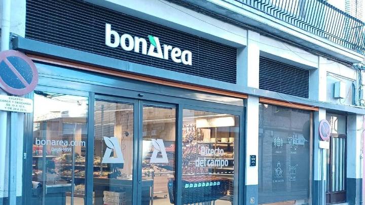 BonÀrea reabre unos de sus supermercados en Zaragoza tras realizar obras de ampliación