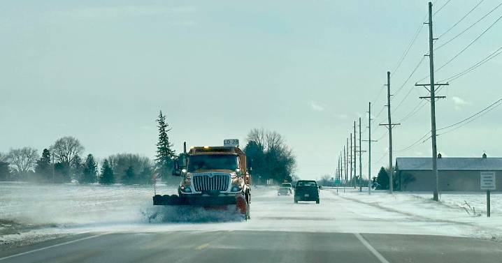 Northern Illinois may see snowfall this weekend
