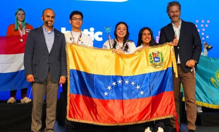 Equipo zuliano “Robotic Dreamers” participará en la WRO 2025