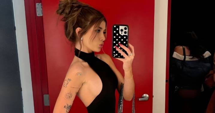 Sami Sheen Looks 'Gorgeous' in Side