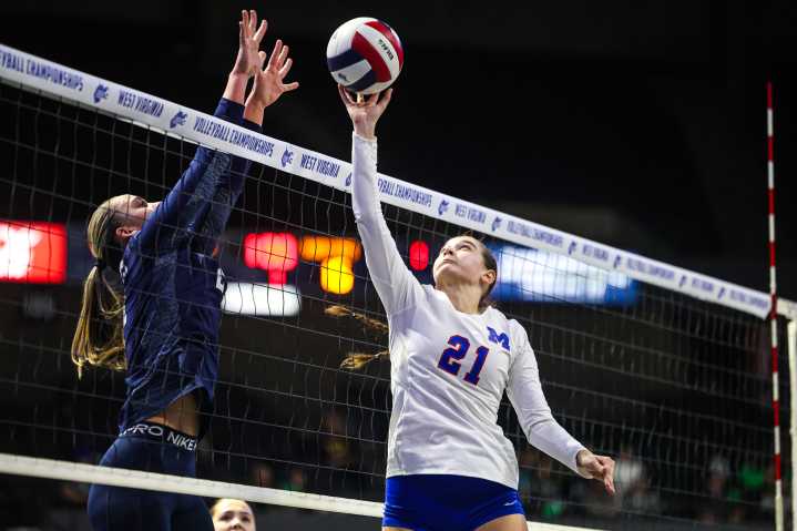 Photo gallery: Volleyball State Tournament continues (Session 2)