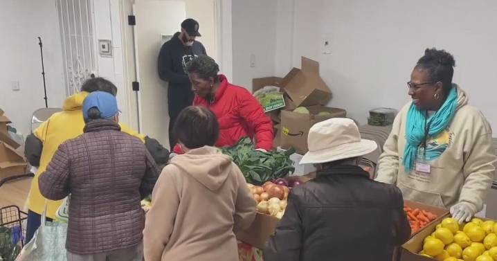 Food giveaway in San Francisco's Bayview highlights working families' struggle