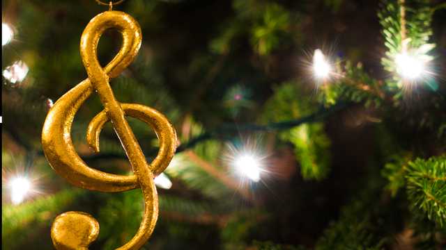 2 Louisville radio stations switch to playing 24/7 holiday music