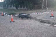Un nene andaba a caballo, el animal pisó un cable y murió electrocutado: el estado del pequeño