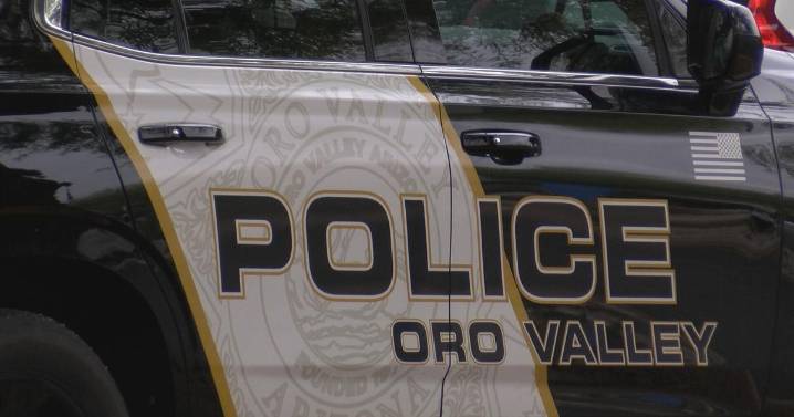 Police search for suspect who stole vehicle in Oro Valley