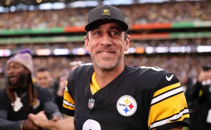 Aaron Rodgers explains the weirdest experience he’s had on Mike Tomlin’s Steelers