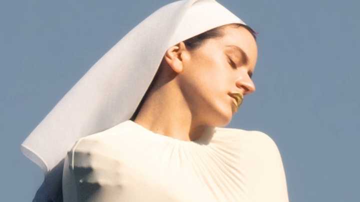 Blunt, Undibel, la 13-14: ¿Qué Significan las Palabras Enigmáticas del Nuevo Disco de Rosalía?