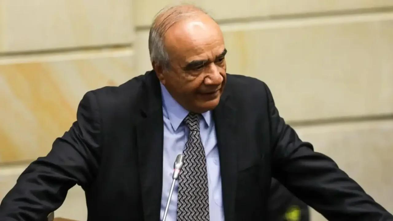 Corte expulsó a magistrado Héctor Carvajal del debate pensional por vínculos previos con Colpensiones