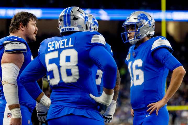 Lions need more from their offensive line to get the train back on the tracks