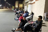 Buscan mexicanos ofertas en Texas en 'Viernes Negro'