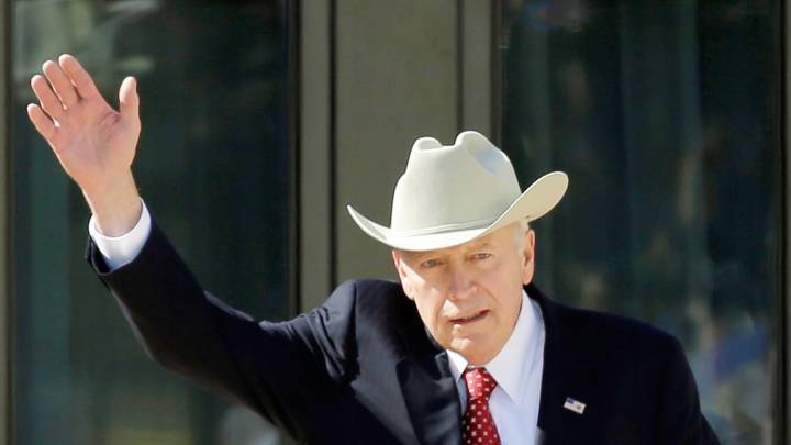 De partidistas y demagogos, por Juan M. Hernández Puértolas