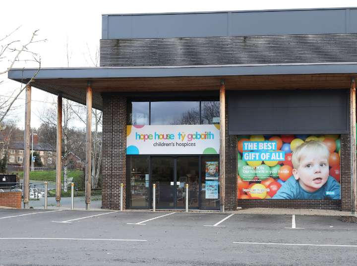 Tens of thousands donated to hospice appeal in its first few hours as Shropshire Star readers dig deep