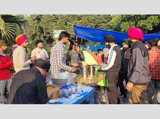 PU protest transforms into 'Food Sewa Hub' amid Senate poll demand; View Pics Also Photo Source; Babushahi Bureau [ FULL VIEW ]