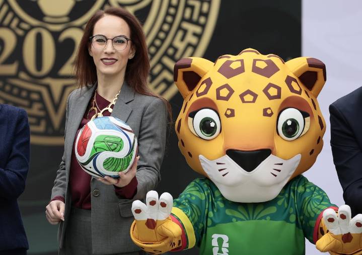 Gabriela Cuevas: “Hoy nos quejamos de los baches, pero en el Mundial del 86 la mitad de la ciudad estaba devastada por el terremoto”