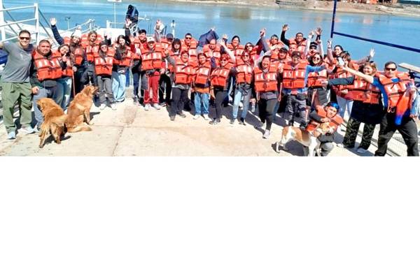 Estudiantes del EPJA realizaron avistaje de toninas