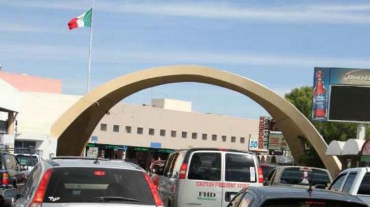 VIDEO: Pretendía cruzar un arsenal; Es detenido en garita de Nogales