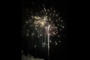 After Thanksgiving tradition: Christmas in the Nighttime Skies returns for 35th year