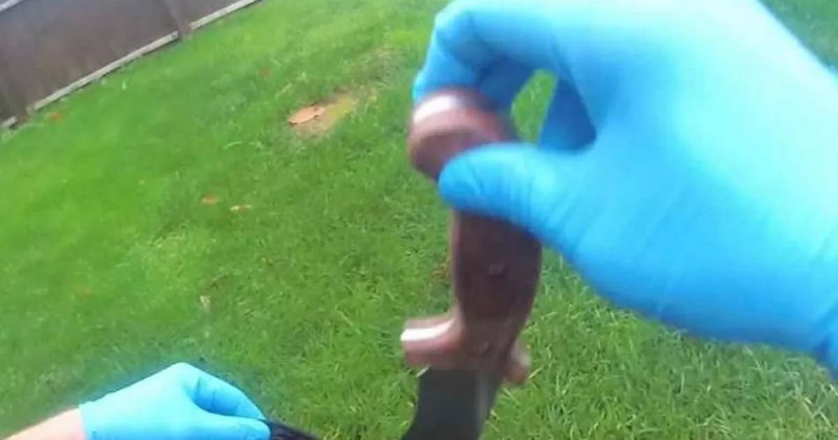 Police chase on foot after man spotted with knife in Broxtowe