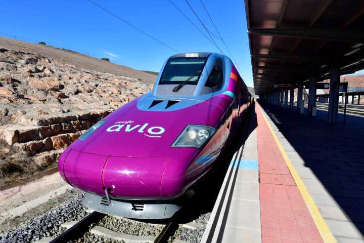 Billetes de Avlo a 7 euros y de AVE a 19 para viajar con origen o destino Cuenca