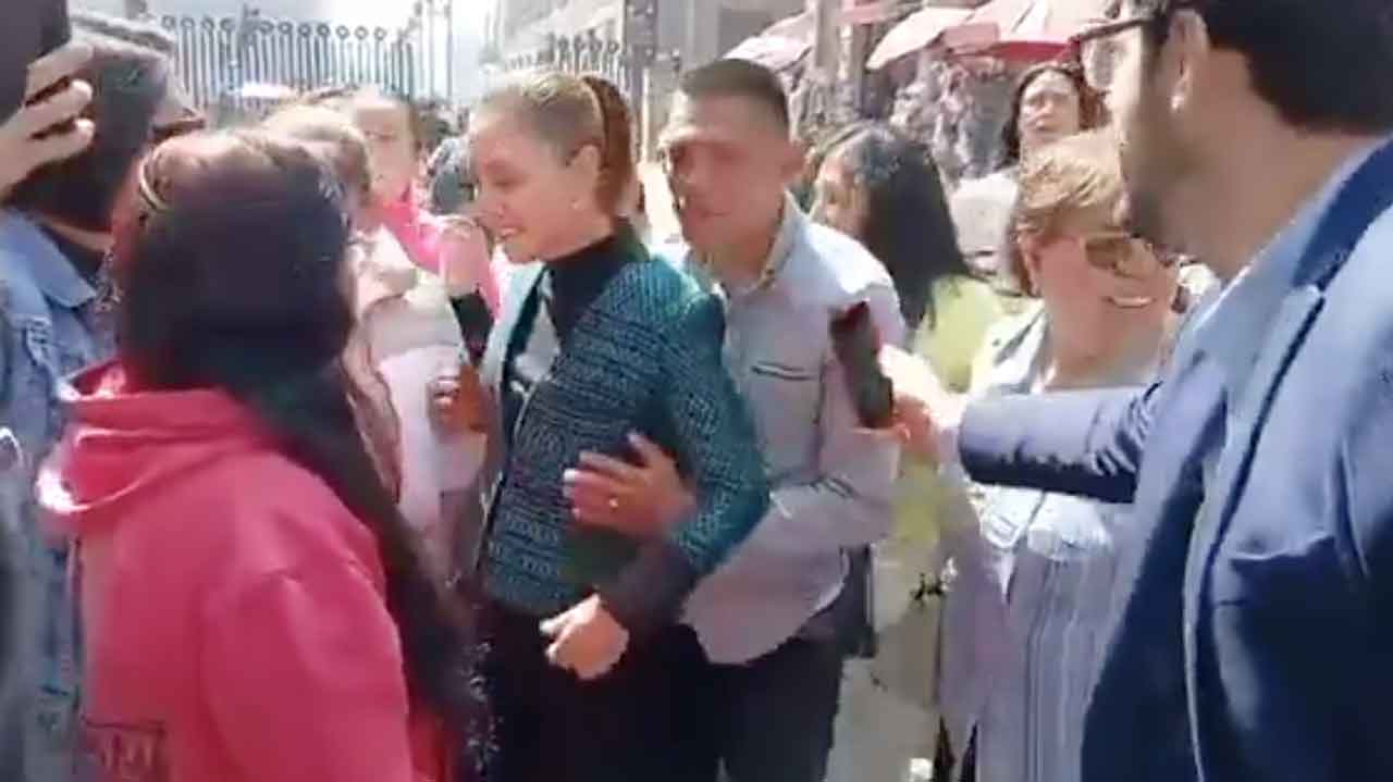 Sheinbaum es acosada en calles de CDMX; un hombre se acercó y la tocó de manera inapropiada