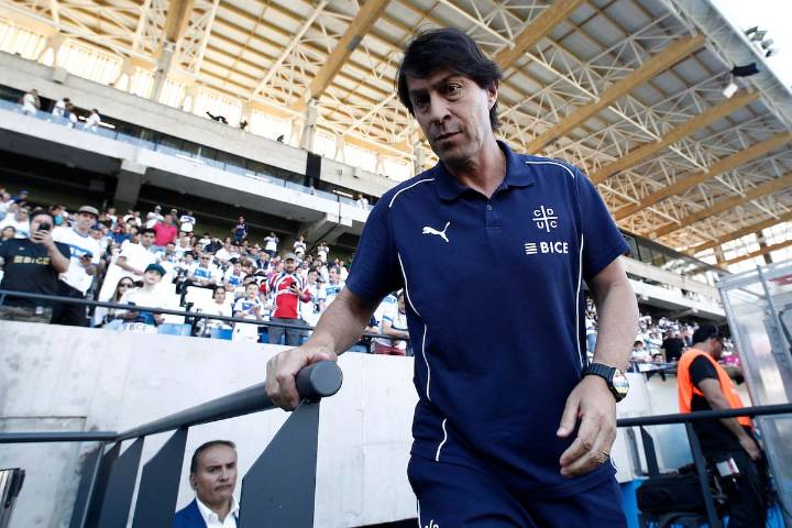 “¿Cómo va a ser una presión?”: la tajante respuesta de Daniel Garnero tras derrota de la UC ante O’Higgins