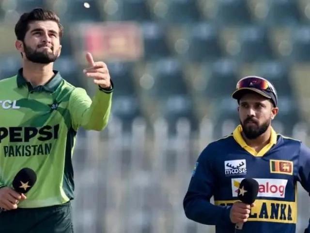 Haseebullah Khan debuts for Pakistan as Sri Lanka make four changes