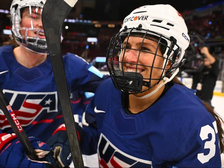 Murphy nets hat trick, U.S. beats Canada in Rivalry Series