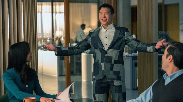 'Loot' Sneak Peek: Molly Confronts Nicholas on the Set of His Mocking K