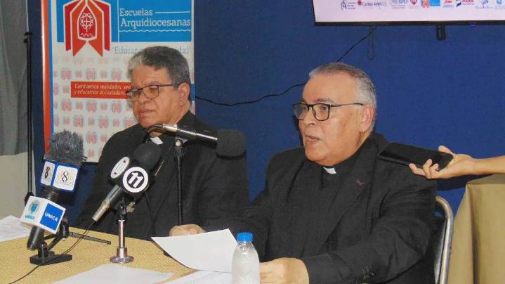 Luto en la educación: Muere el presbítero Eduardo Ortigoza, rector de la Universidad Católica Cecilio Acosta.