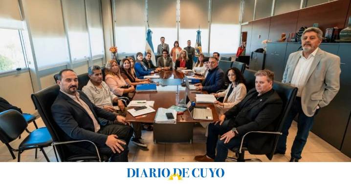 El Gobierno mejoró la propuesta salarial a los docentes: volverán a reunirse el jueves con la respuesta de los gremios