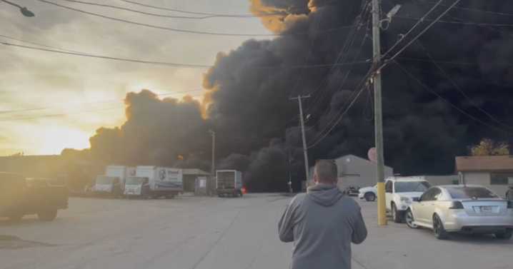 Workers at Louisville business near UPS plane crash recall "explosion after explosion," melted clothes and chaos