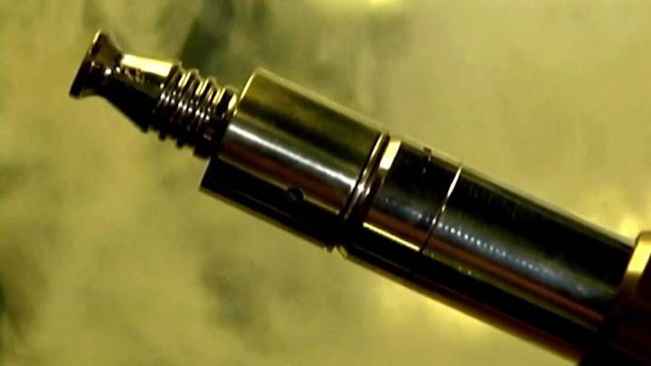 ‘It's still confusing': Retailers warn thousands of vape products are illegal
