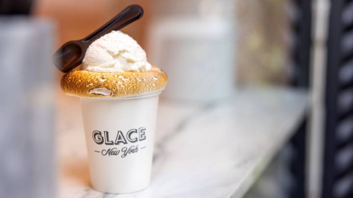 Try Sasha Zabar’s Viral Hot Chocolate at Rockefeller Center in NYC