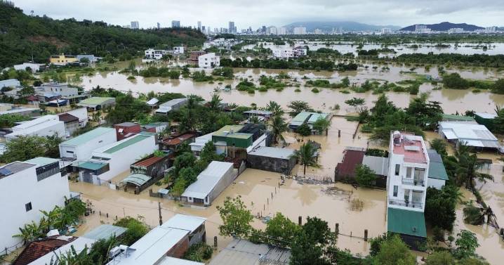 Death toll climbs in Southeast Asia as heavy rains cause floods and landslides
